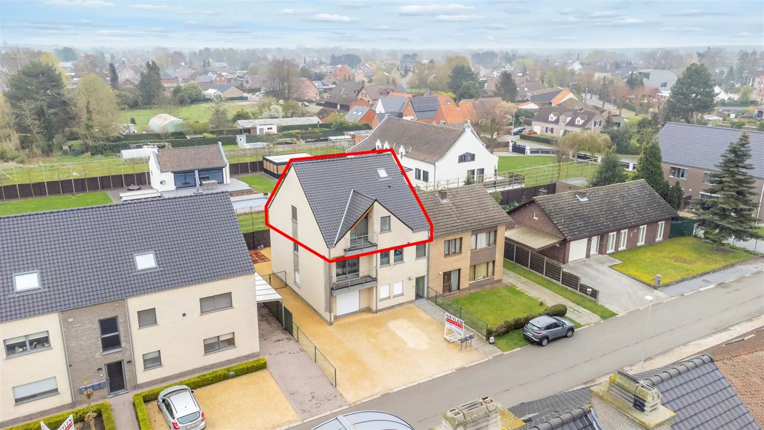 Квартира Продажа - 3920 LOMMEL BE Image 3